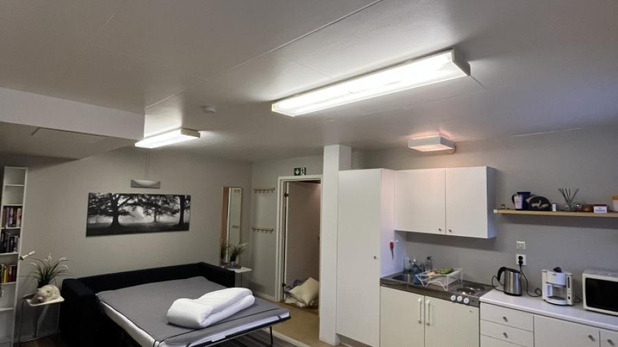 Pentry med mikrovågsugn